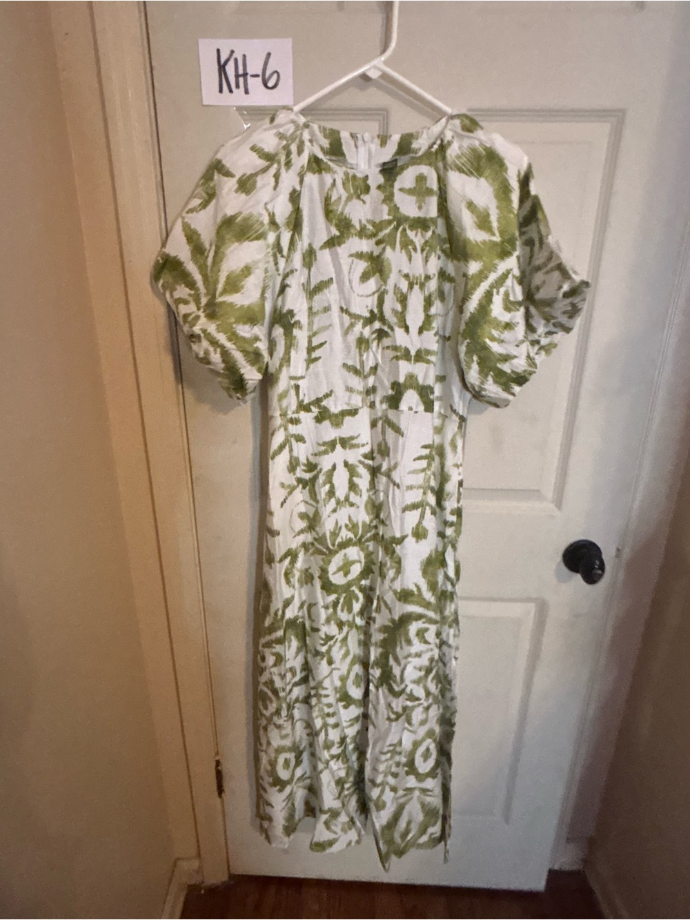 Aveloria xl White & Olive Green Floral Maxi Dress